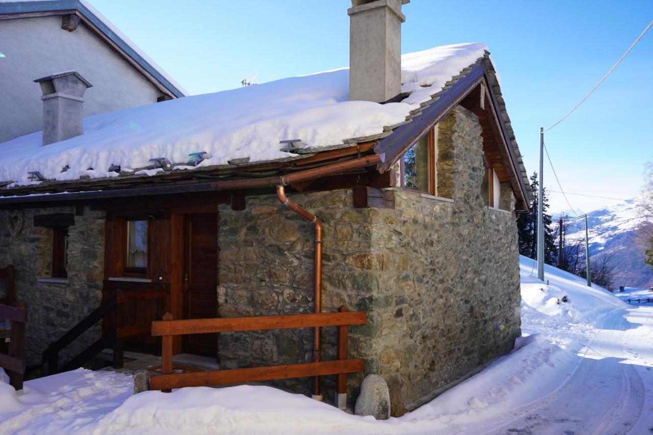 Chalet Saint Salod - Pila Charvensod Bagian luar foto